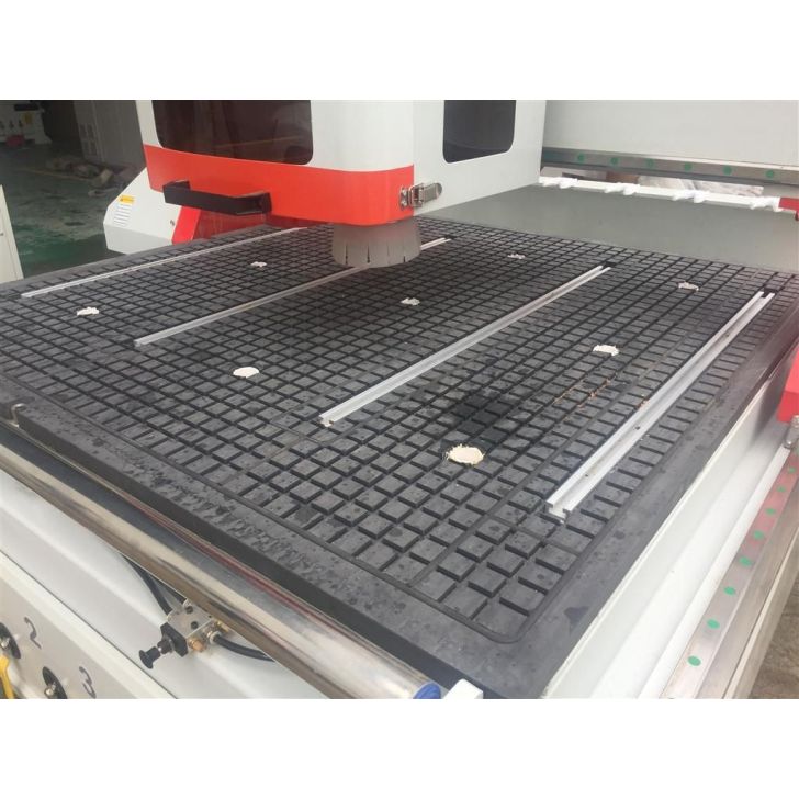 Frēzēšanas un gravēšanas iekārta WINTER CNC ROUTERMAX 1313 ATC DELUXE