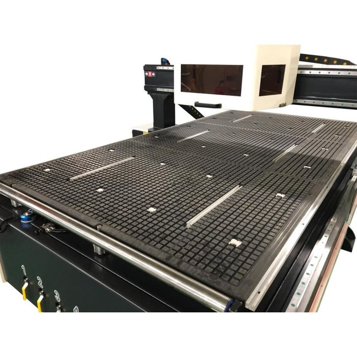 Frēzēšanas un gravēšanas iekārta WINTER CNC ROUTERMAX BASIC 1530 SERVO DELUXE