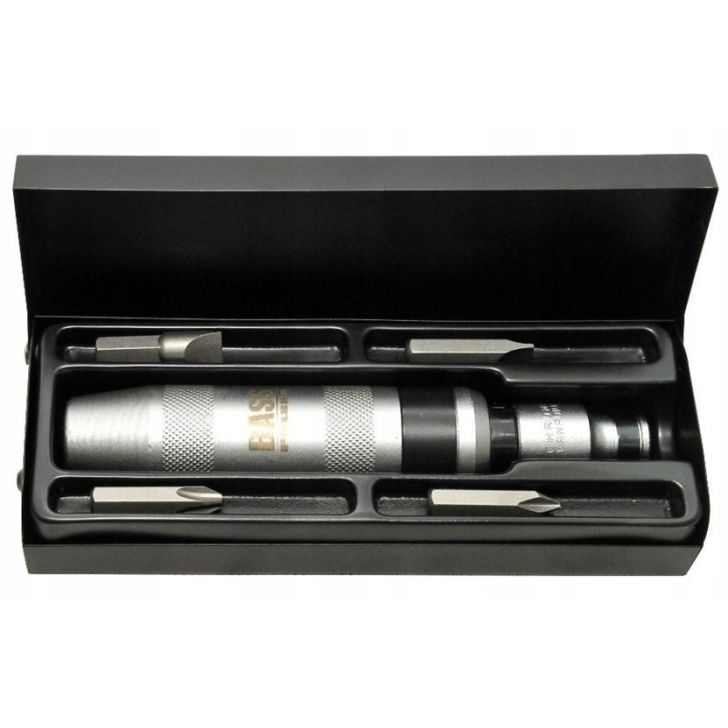 Triecienskrūvgriezis 1/2 ar uzgaļiem