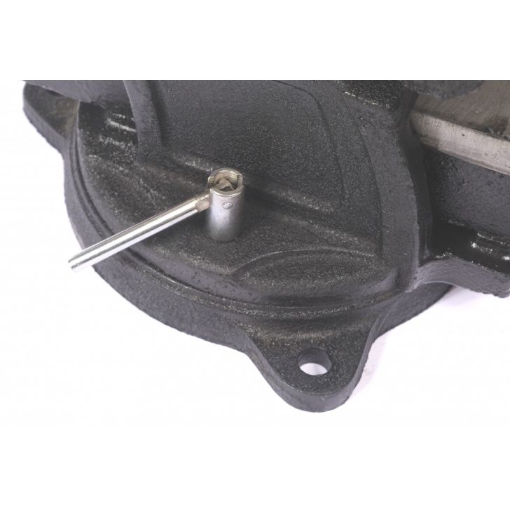 Atslēdznieku skrūvspīles 150 mm