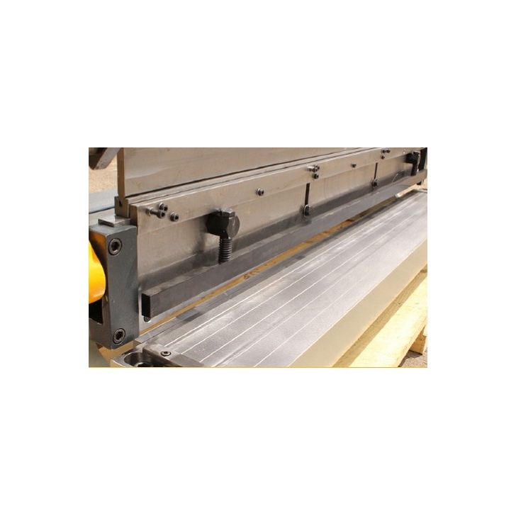 Manuāla augstas veiktspējas trīs vienā locīšanas mašīna SMC 1320 VIBER-SYSTEM