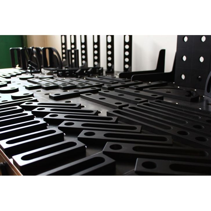 Metināšanas darba galds 2400 x 1200 mm