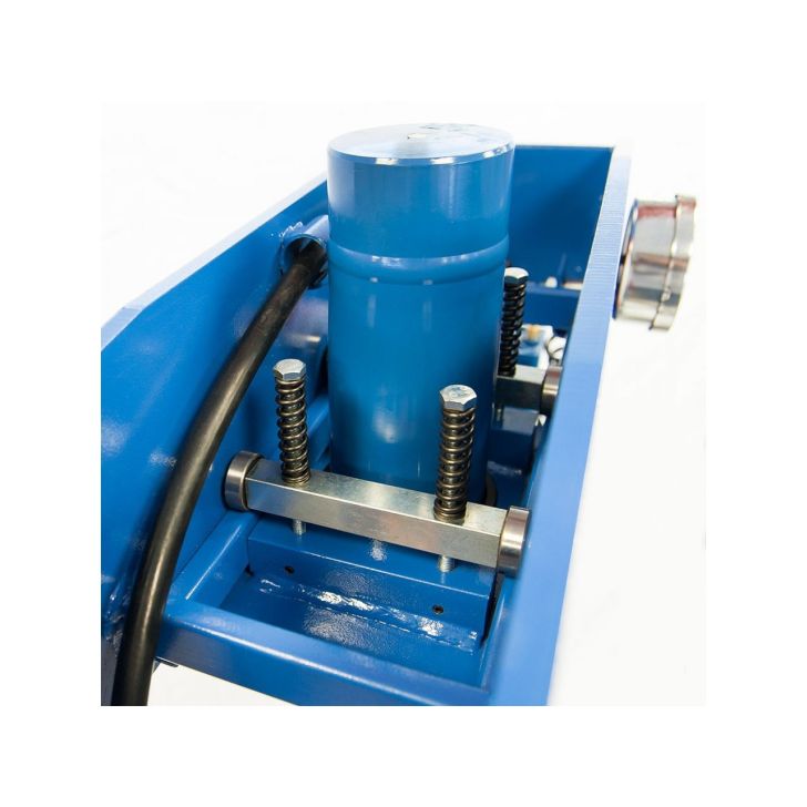 Pneimatiskā hidrauliskā prese 30000 kg