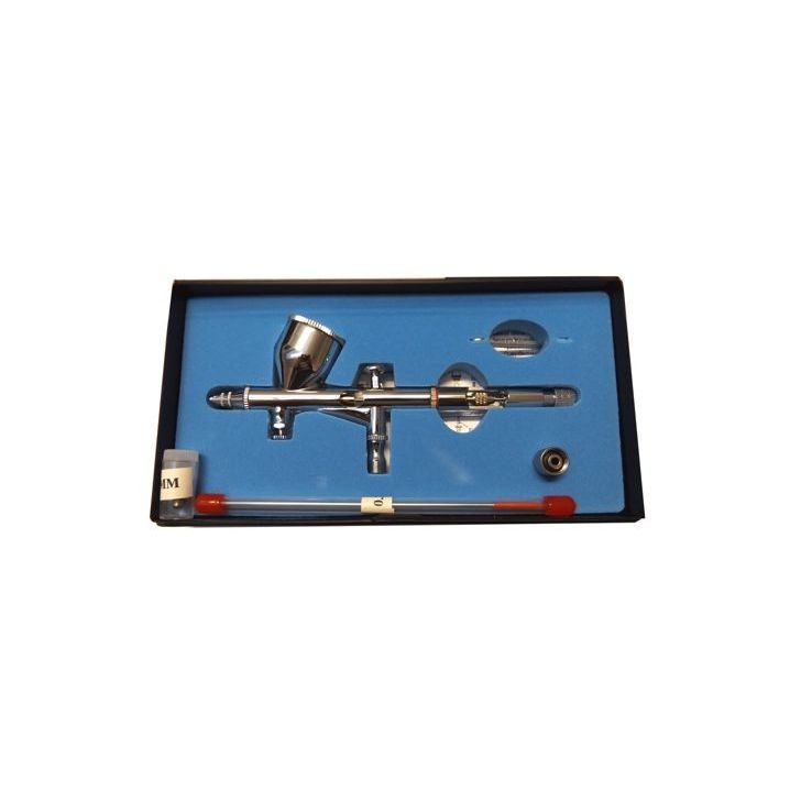 Magma TG-180 aerogrāfs ar 0,2 un 0,3 sprauslām.