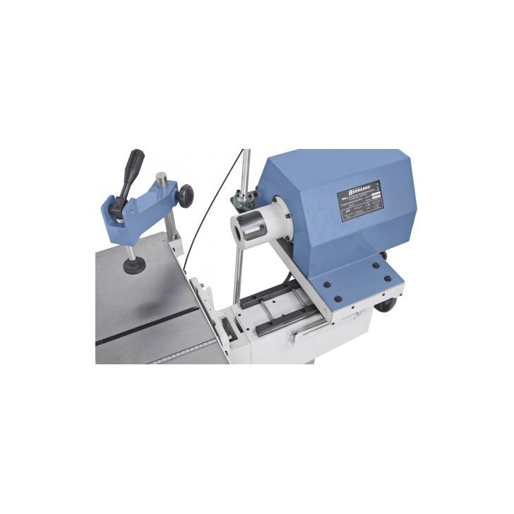 Horizontālais urbis / tapotājs Bernardo LBM 220