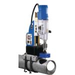 Крепежный элемент для труб