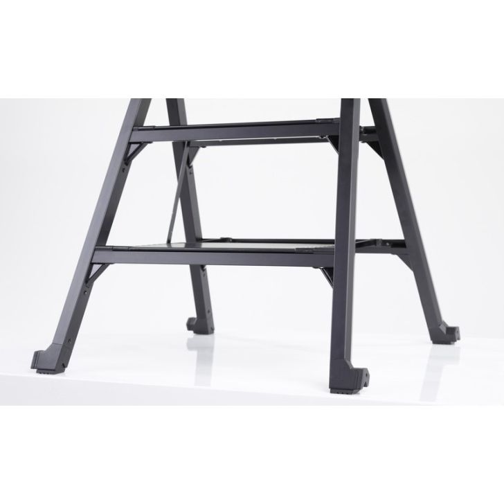 Multi-functional ladder X-Pro (2 steps)