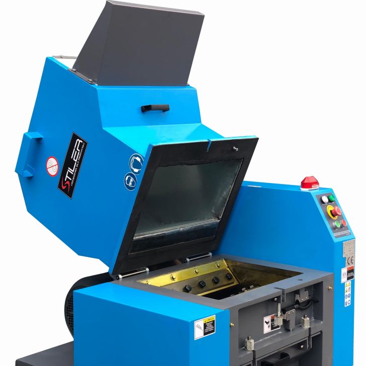 Shredder / chipper 11 kW