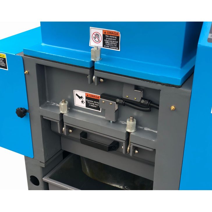 Shredder / chipper 7.5 kW