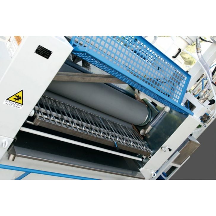 Automātiskā līmes uzklāšanas mašīna ar 2 motoriem OSAMA S4R/P