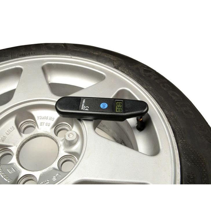 Riepu spiediena mērītājs