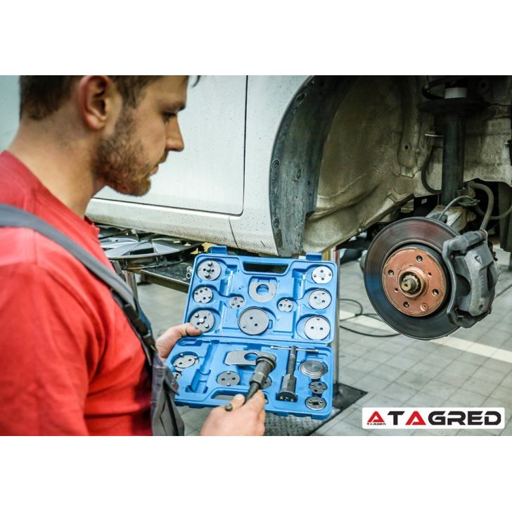Brake piston repair and pressing kit 21 pcs. + suitcase
