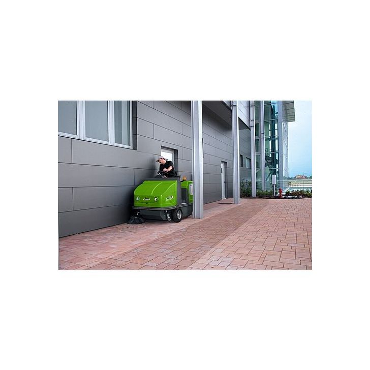 Подметальная машина Cleancraft АУКМ 900