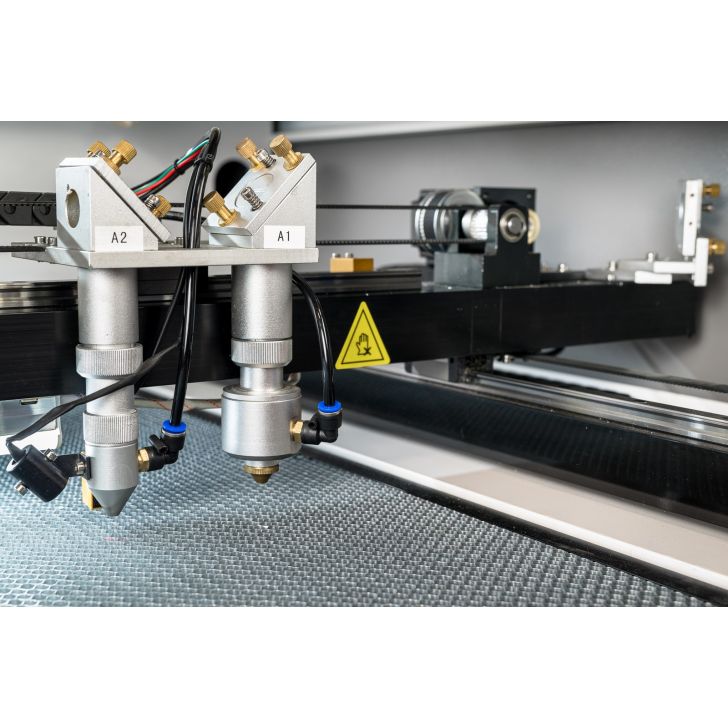 Lāzers 150W+100W METĀLAM + PIEDERUMI