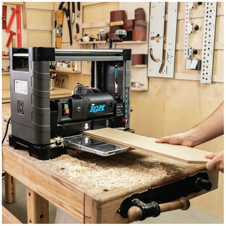 Biezumēvele ar spirālveida asmeņu vārpstu IGM PS33