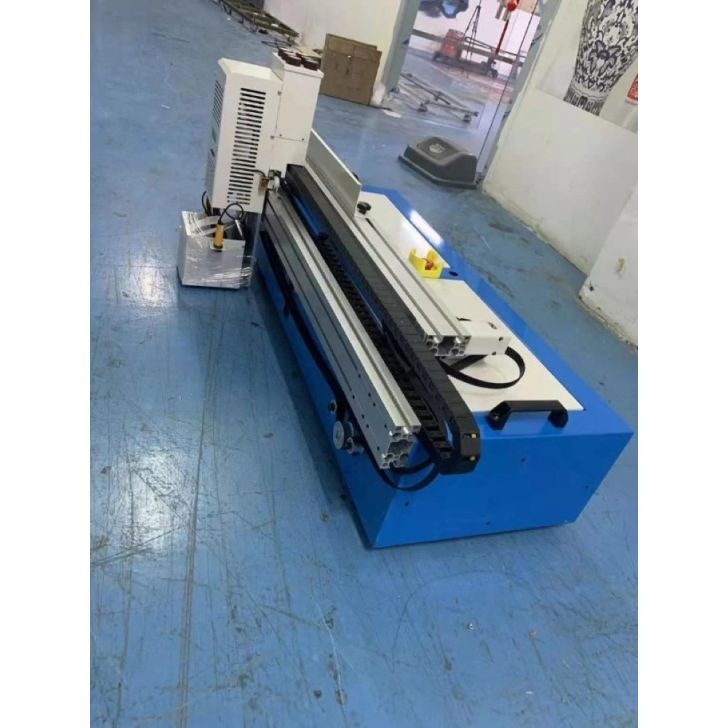 Вертикальный и горизонтальный УФ-принтер для стен и пола.