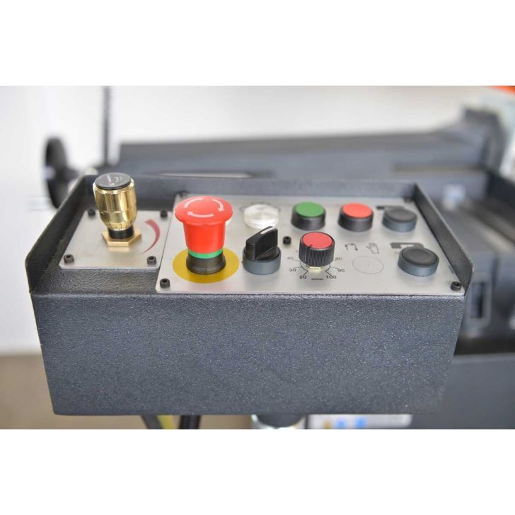 Полуавтоматическая ленточная пила BMSY-270DG.