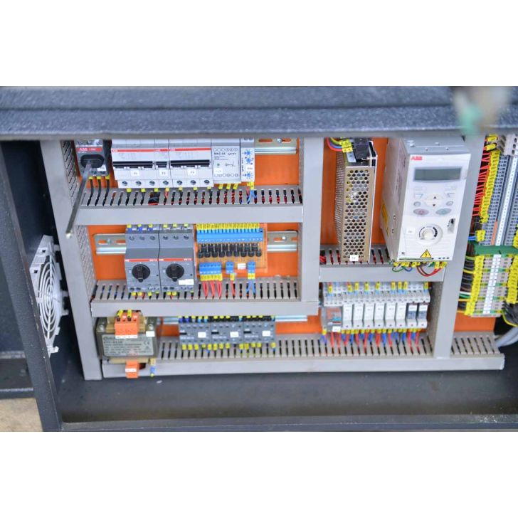 Полуавтоматическая ленточная пила BMSY-440CDGH/NC