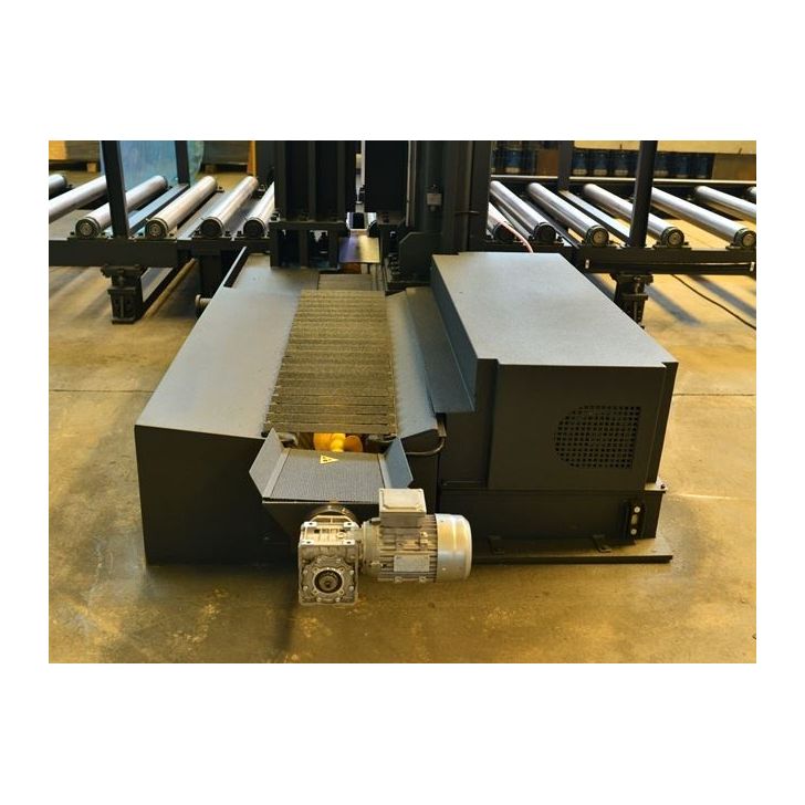 Полуавтоматическая ленточная пила BMSY 1515C.