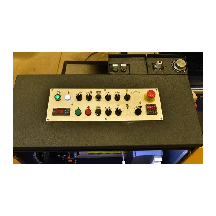 Полуавтоматическая ленточная пила BMSY 1515C.