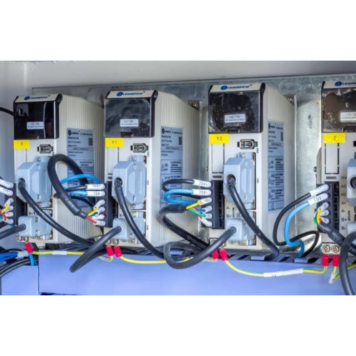 Станок фрезерный CNC 1530 INDUSTRY 2.0 6KW 1500x3000 мм, Becker KVT 3.140