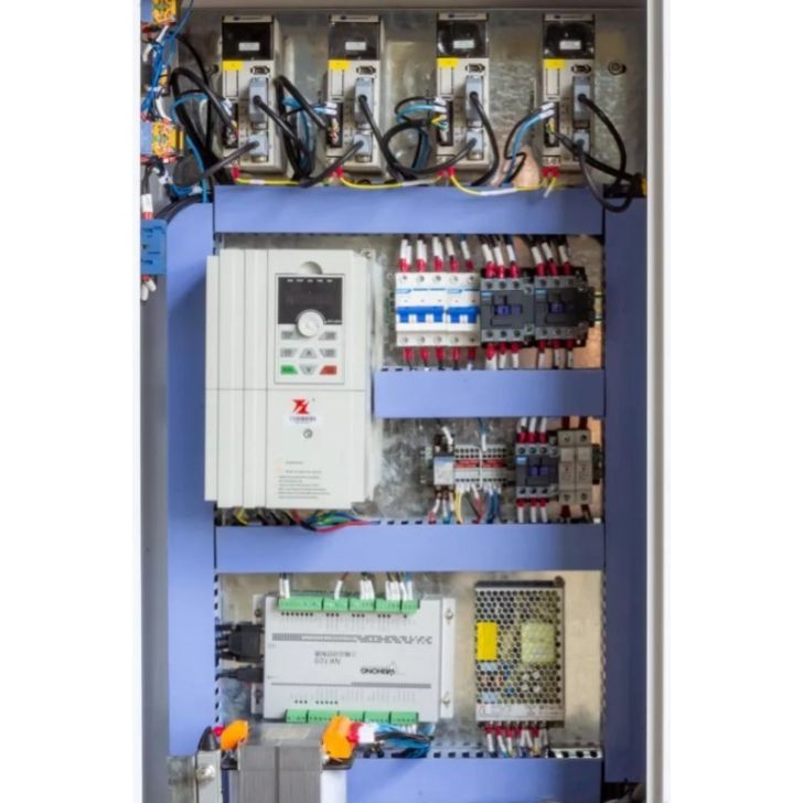 Frēzmašīna CNC 1325 INDUSTRY 2.0 6KW 1300x2500 mm, Becker KVT 3.140
