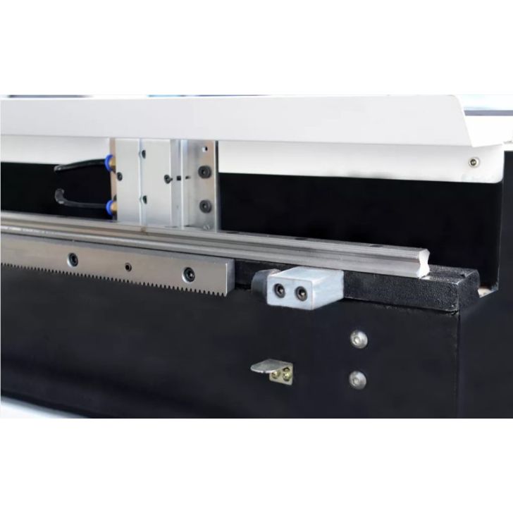 Фрезерный станок CNC 2130 6кВт INDUSTRY, Becker KVT 3.140