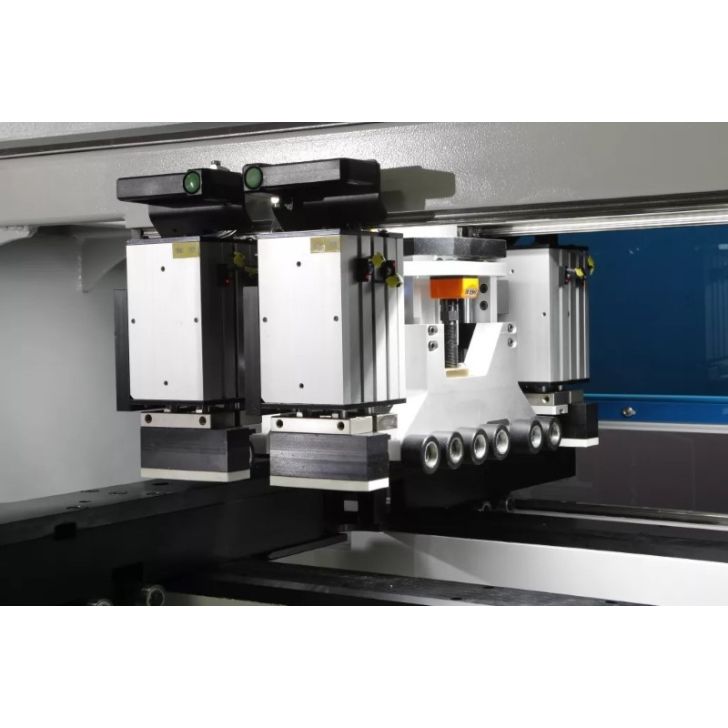 Фрезерный станок CNC дрель с фрезерным станком Сириус 950М