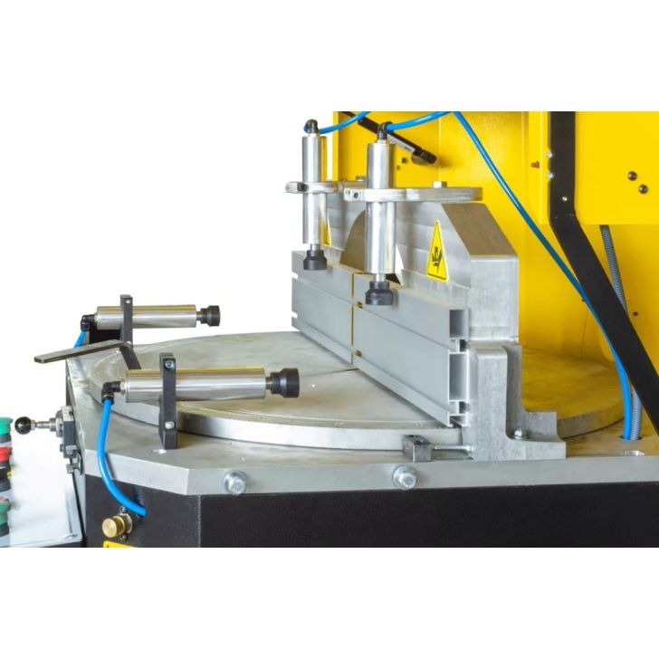 ALU600 Semi-automatic disc cutter for cutting PVC and aluminum profiles + roller tables 2 x 300cm