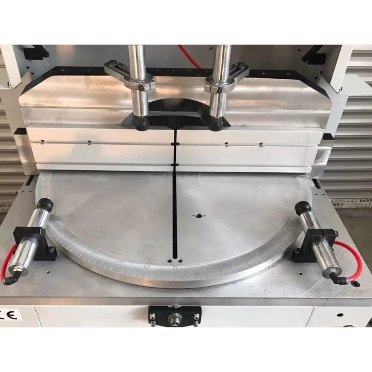 ALU600 Semi-automatic disc cutter for cutting PVC and aluminum profiles + roller tables 2 x 300cm
