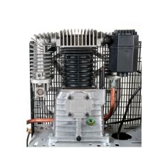 Kompresors HK 700-300 11 bāri 5,5 ZS 530 l / min 270 l 2