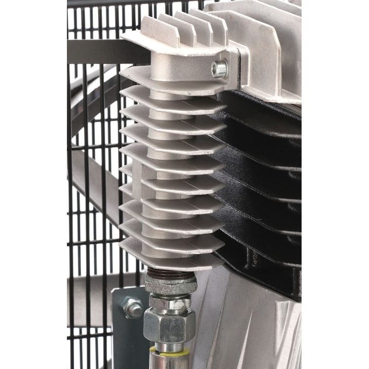 Compressor with petrol engine BM 11+11/410 (Honda GX160) 10 bar 4.8 HP / 3.6 kW 247 l/min 2 x 11 l