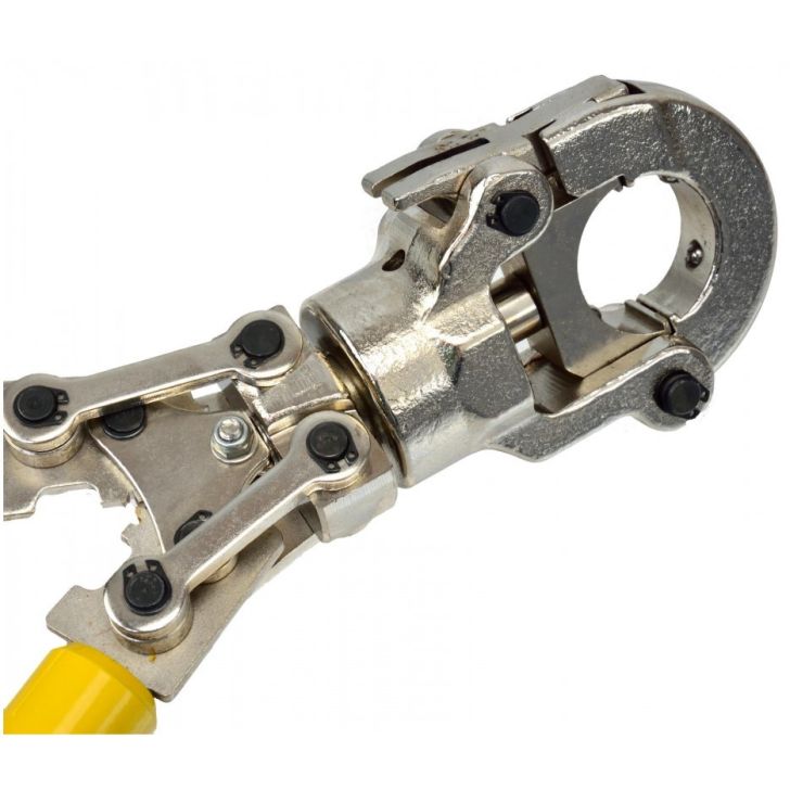 Manual press for pressing 16-32 mm pipes