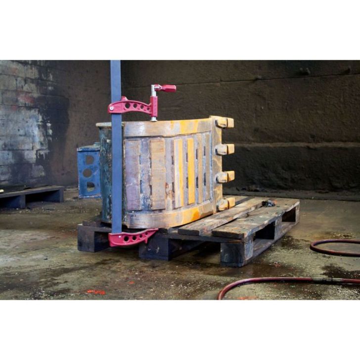 Spīles Maxipress R 200cm, žokļu dziļums 16
cm, maks. 10000N