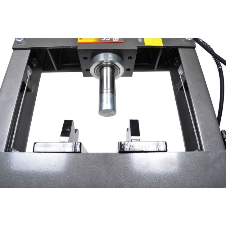 Hidrauliskā prese 35 T