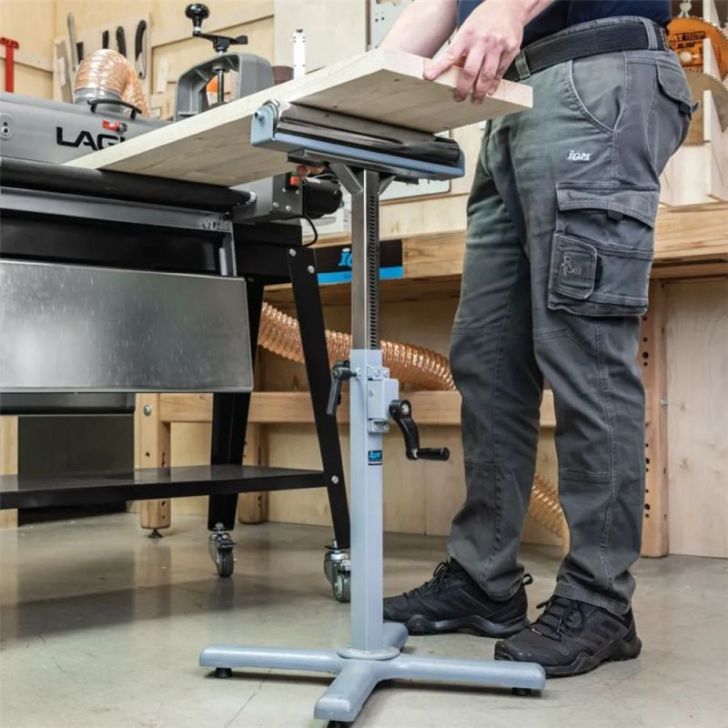 IGM crank adjustment roller stand