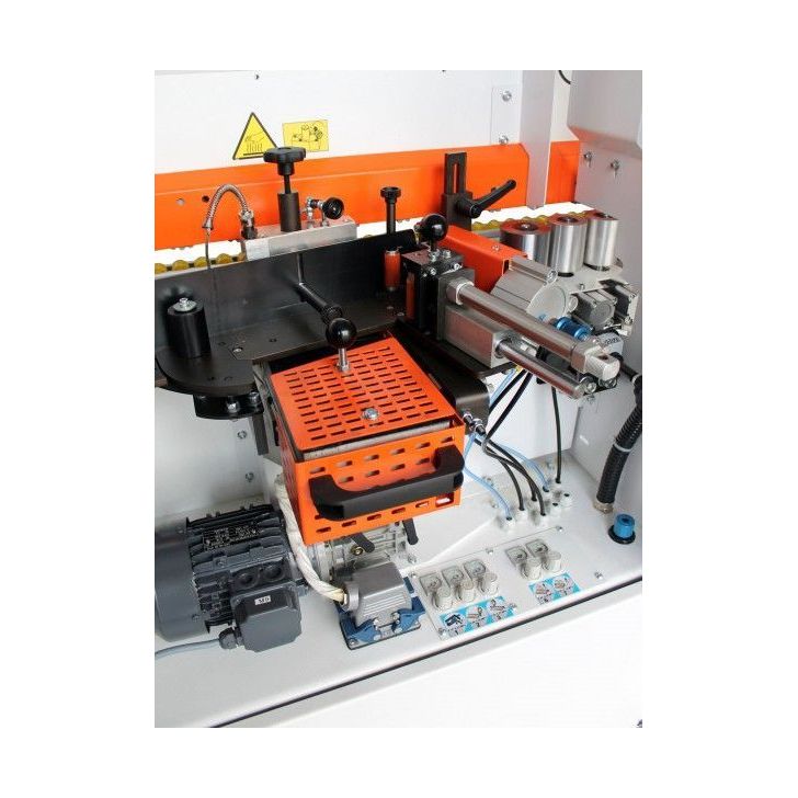 OPTIMAT TWO/PUR apmales iekārta ar iepriekšēju frēzēšanu un stūru profilēšanu