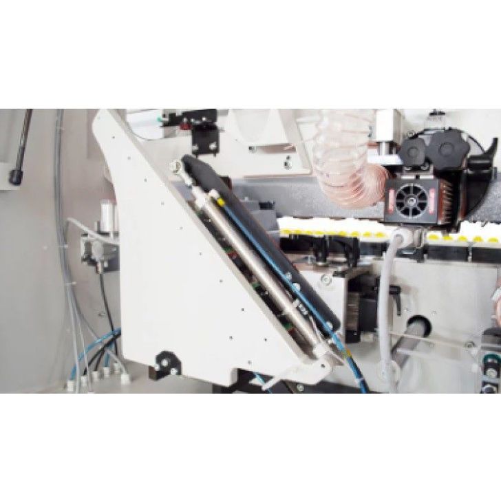 OPTIMAT TWO/PUR apmales iekārta ar iepriekšēju frēzēšanu un stūru profilēšanu