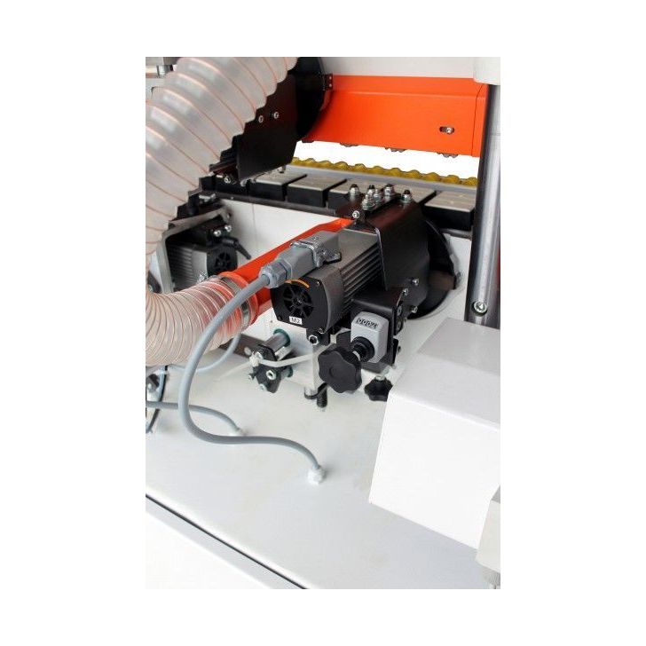 OPTIMAT TWO malu apstrādes iekārta ar priekšfrēzēšanu un stūru savienošanu