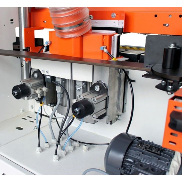 OPTIMAT TWO NESTING malu apgriešanas iekārta ar iepriekšēju frēzēšanu un stūru profilēšanu