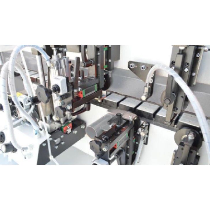 OPTIMAT TWO NESTING malu apgriešanas iekārta ar iepriekšēju frēzēšanu un stūru profilēšanu