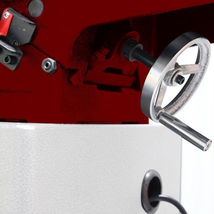 Ēvelmašīna OPTIMAT W 200S ar spirālveida vārpstu 230V vai 400V