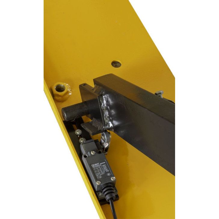 SNNU3000 - U veida paliktņu pacelšanas galds 3000 kg