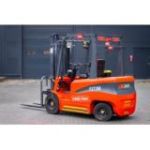 Elektriskais kravas vilciens 2tons 3metri