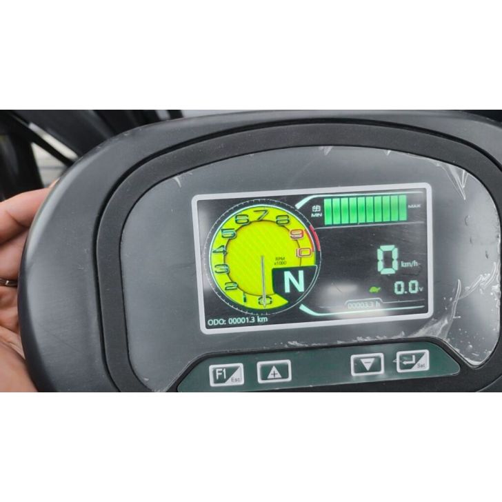 Elektriskais kāršu vilcējs 2 tonnas 4,5 metri