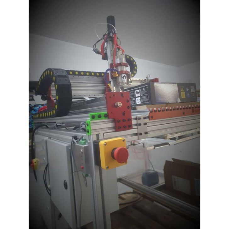 Frēzmašīna CNC PRO LEAD MGN 1010 (810x810x100mm)