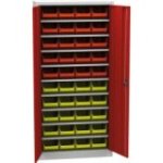 Universāls skapis ar plastmasas tvertnēm