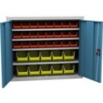 Universāls skapis ar plastmasas tvertnēm