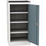 Darbnīcas instrumentu skapis ar ierāmētu gumijas darba virsmu