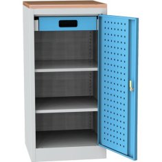 Darbnīcas instrumentu skapis ar dižskābarža darba virsmu